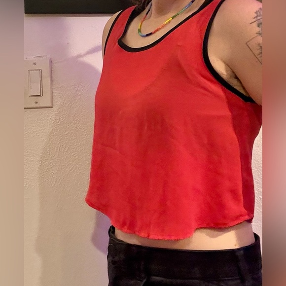 Super cute “Blossom” from the power-puff girls-esque crop
Fits like a Medium - Picture 1 of 4